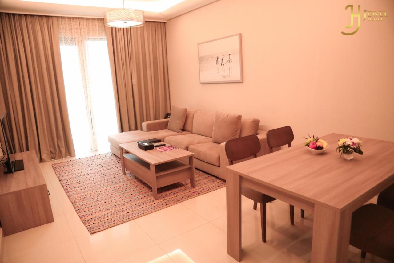 Sunday Luxury Downtown Adliya Formerly Jewel Hotel Manama Exterior photo